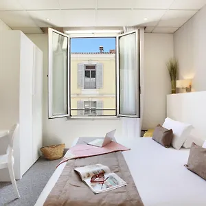 P.l.m. 2*, Cannes France